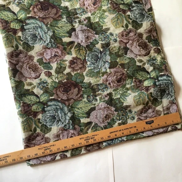 Floral tapestry fabric. 56x42 inches. - Picture 4 of 8